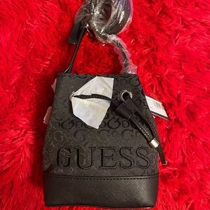 NWT Guess Bucket Bag Purse Donohue